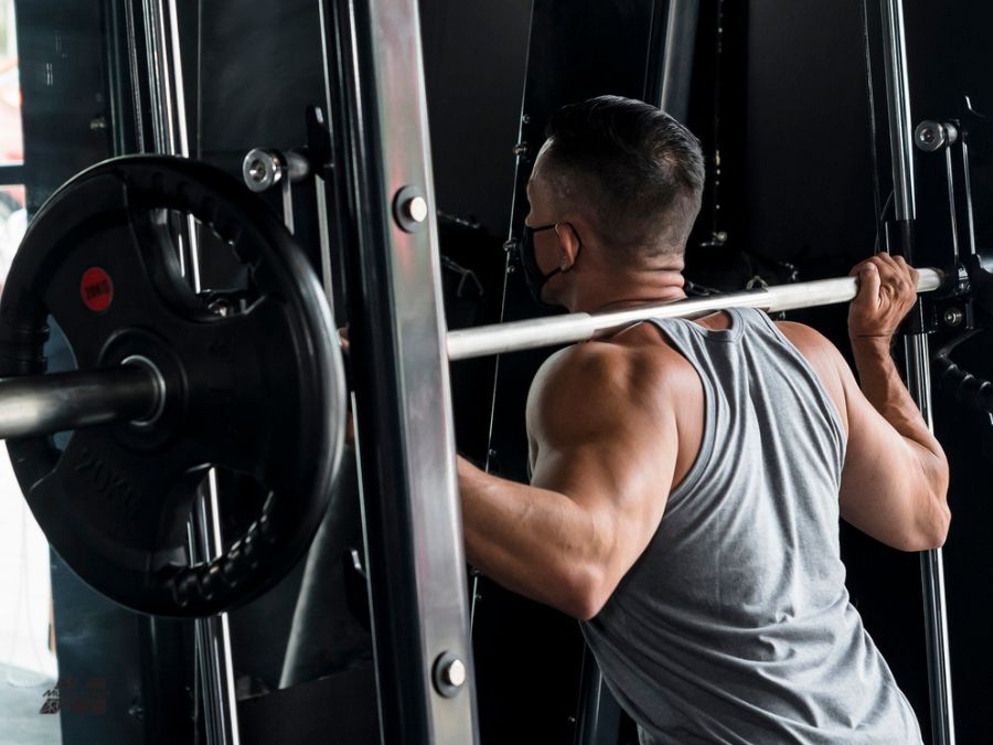 SMITH MACHINE SQUATS 